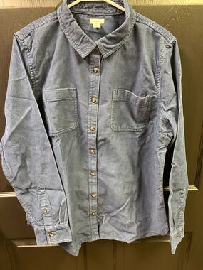 L.L. Bean Women's Blue Corduroy Button-Down Shirt. Large.
